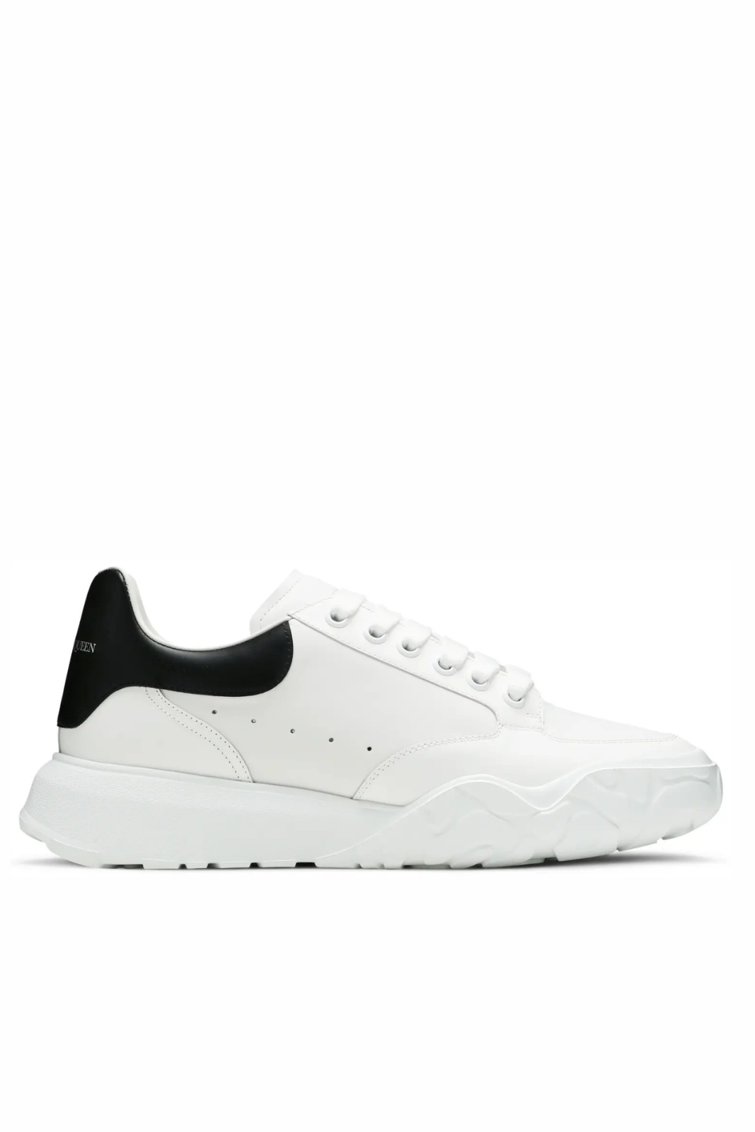 Alexander Mcqueen Larry Sneaker in White Black Leather