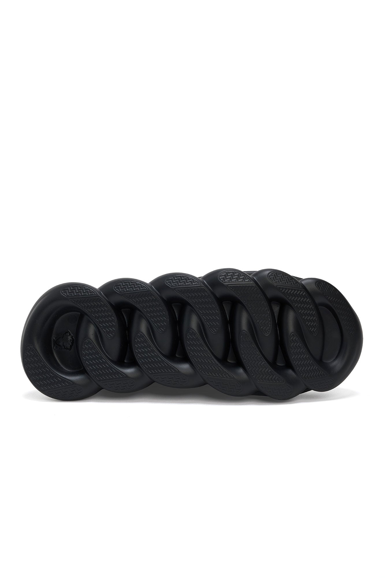 Versace chain reaction