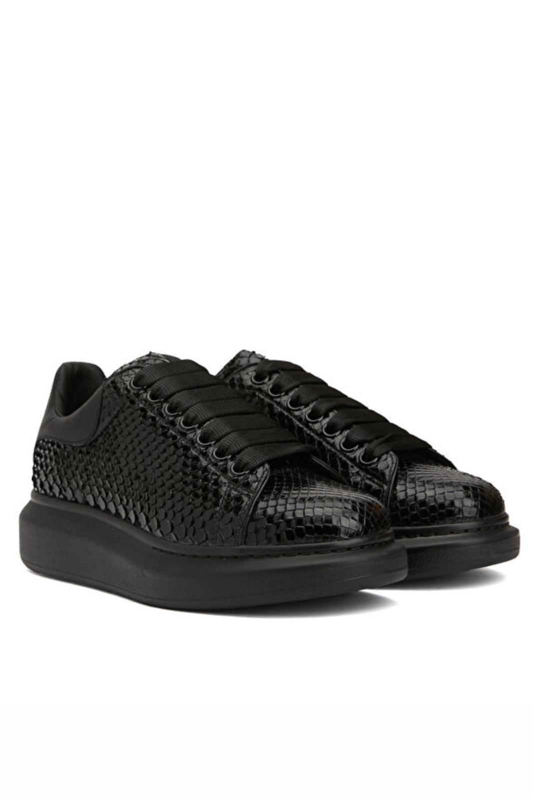 Alexander McQueen Oversized Sneaker in black python skin with black leather
