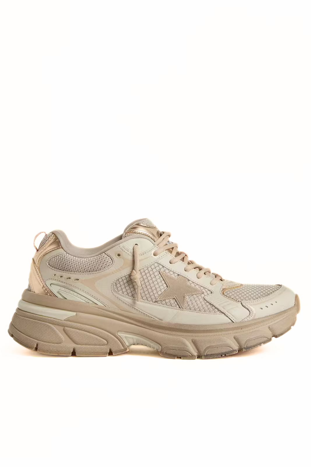 Golden Goose Men’s Lightstar in dove-gray leather and mesh with beige star