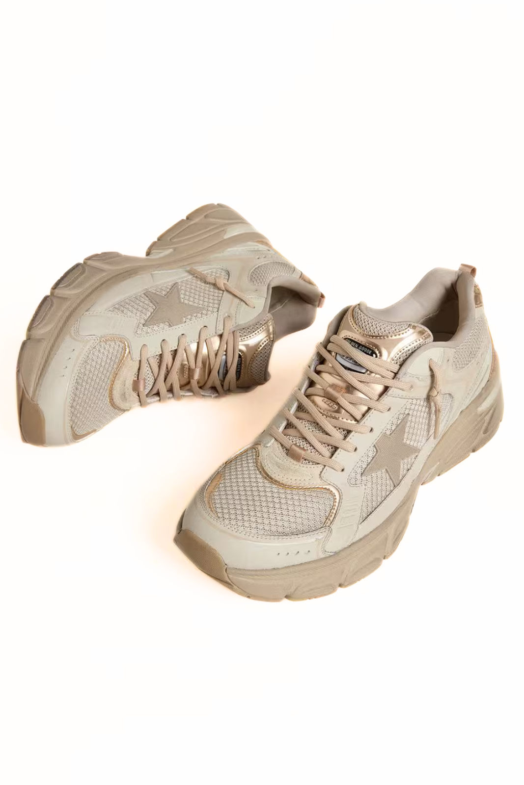 Golden Goose Men’s Lightstar in dove-gray leather and mesh with beige star